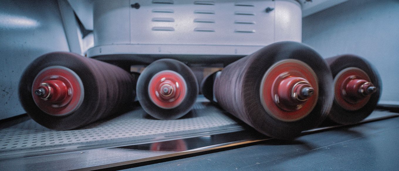 Oberflächenbearbeitung Rotationsbürstmaschine